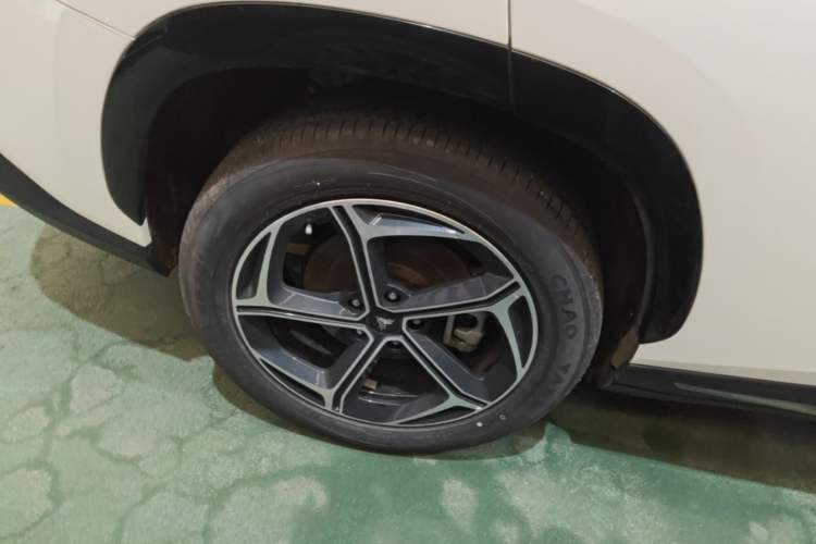Used NETA L 2024 Extended-Range 310 Flash-Charge Edition Right Rear Wheel Hub