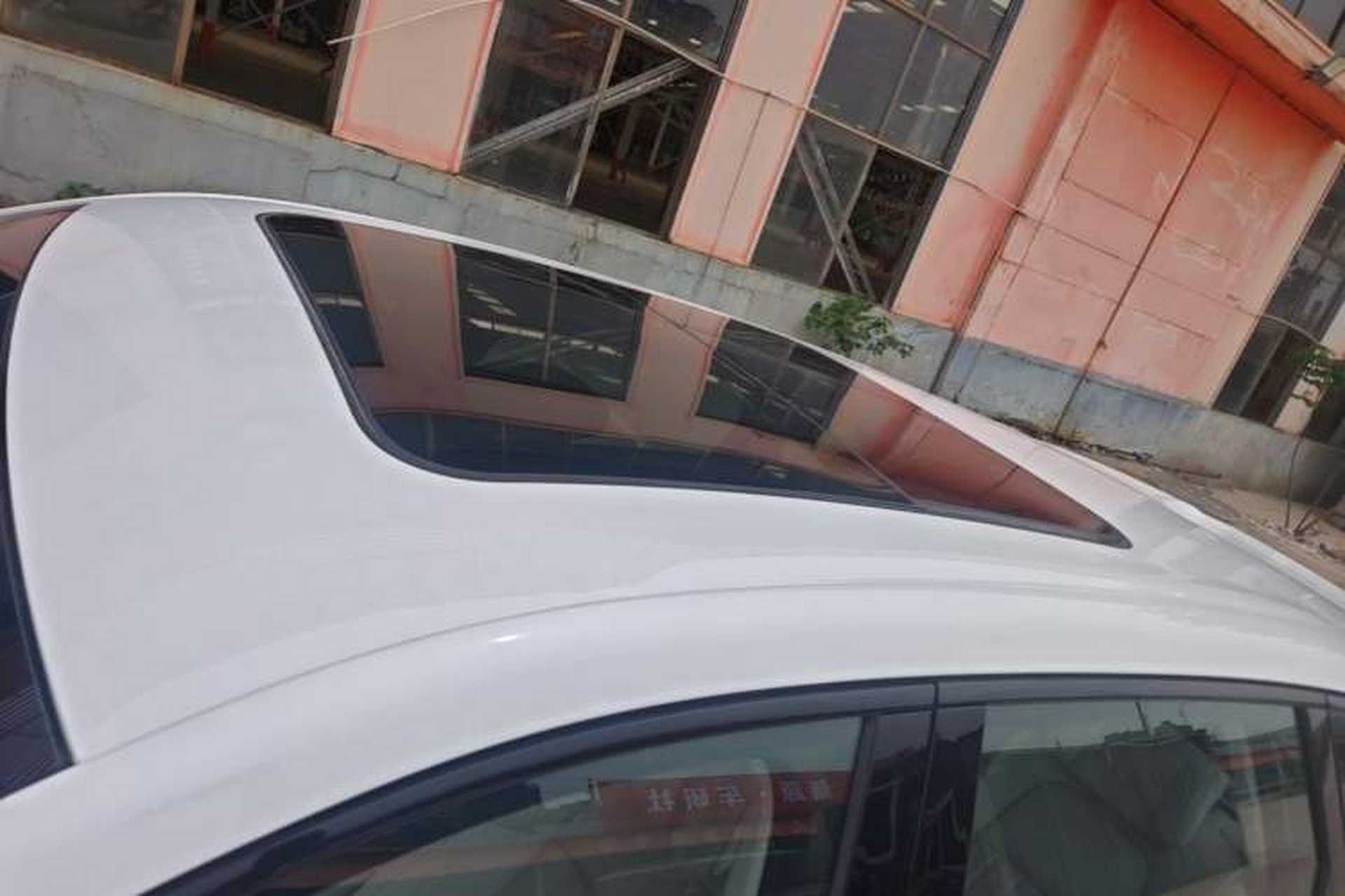Used NETA L 2024 Extended-Range 310 Flash-Charge Red Edition Roof