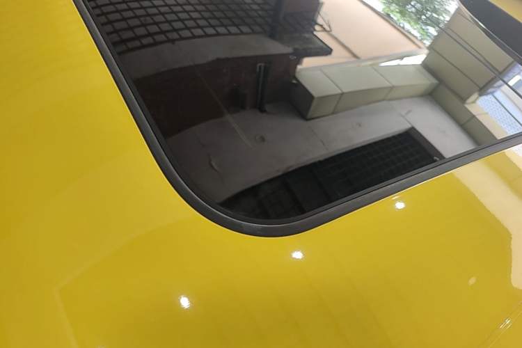 Used NETA L 2024 Extended-Range 310 Flash-Charge Red Edition Roof