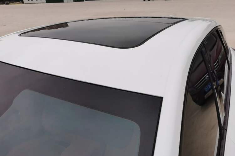 Used NETA L 2024 Extended-Range 310 Flash-Charge Red Edition Roof