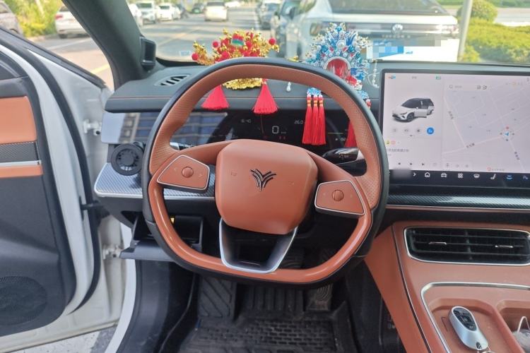 Used NETA L 2024 Extended-Range 310 Flash-Charge Red Edition Steering Wheel