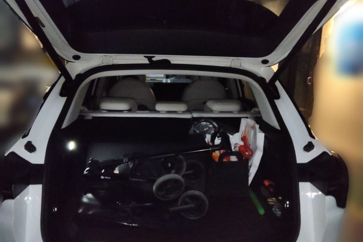 Used NETA L 2024 Extended-Range 310 Flash-Charge Red Edition Trunk