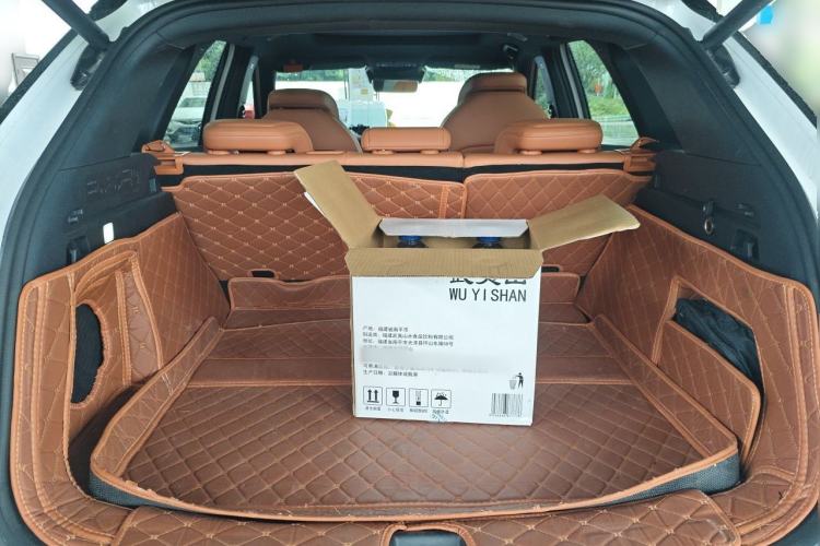 Used NETA L 2024 Extended-Range 310 Flash-Charge Red Edition Trunk