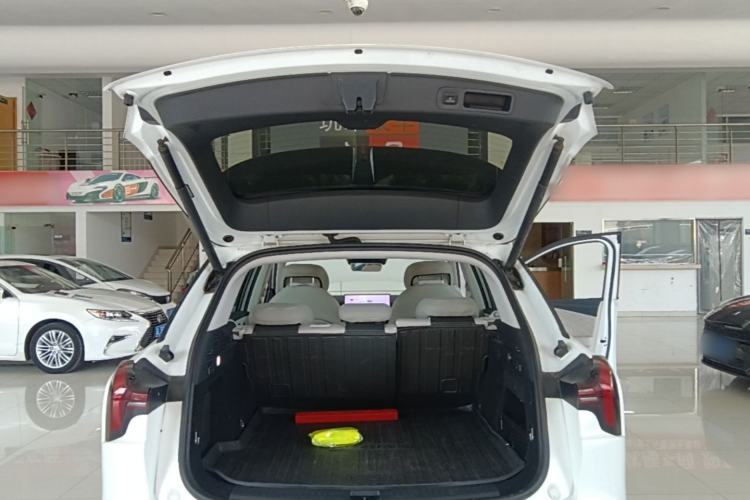 Used NETA L 2024 Extended-Range 310 Flash Charge PRO Edition Trunk