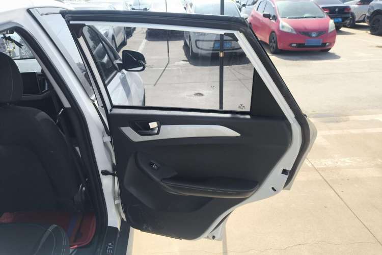 Used NETA N01 2019 380V Interior 6