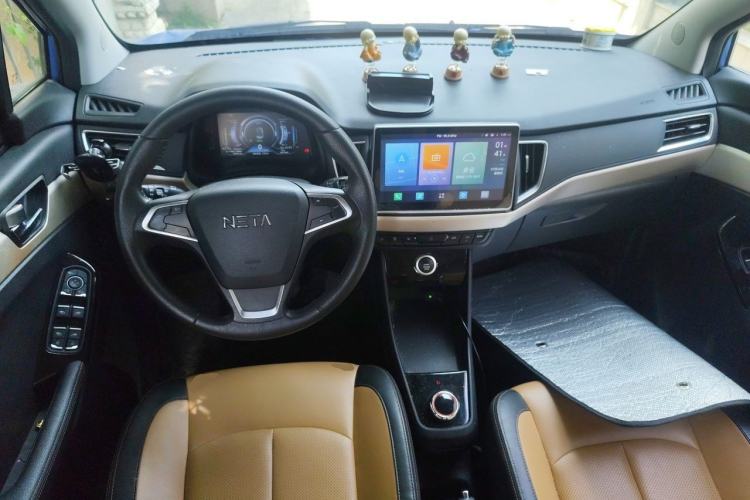 Used NETA N01 2019 380e Center Console
