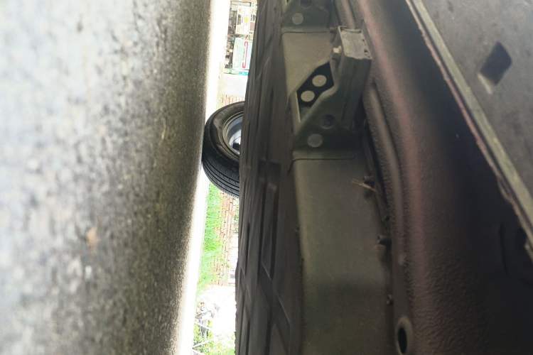 Used NETA N01 2019 380s Chassis Front Right