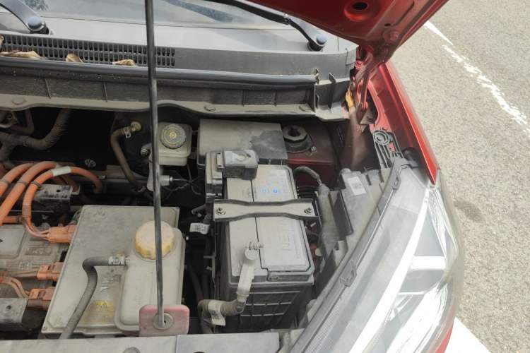 Used NETA N01 2019 380V Engine Bay Left