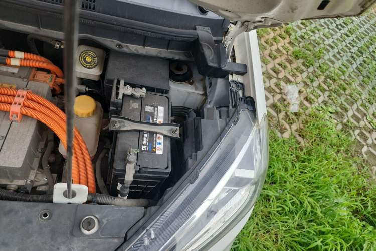 Used NETA N01 2019 380i Engine Bay Left