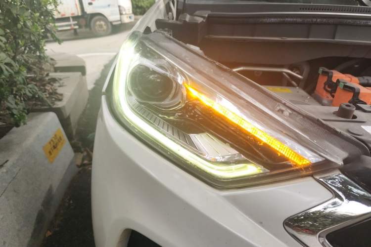 Used NETA N01 2019 380e Right Front Headlight