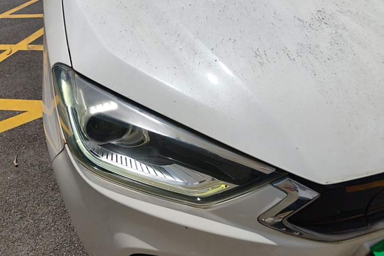 Used NETA N01 2019 380i Right Front Headlight