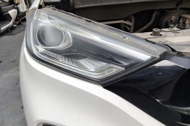 Used NETA N01 2019 380V Right Front Headlight