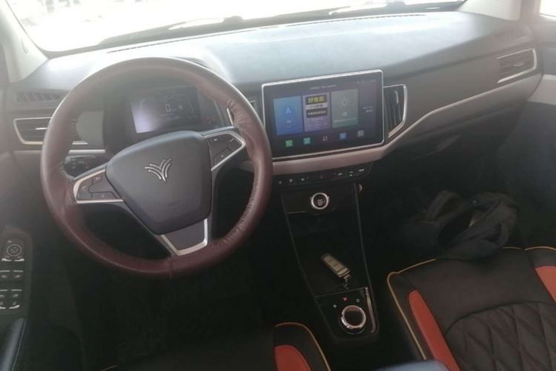 Used NETA N01 2020 380V Center Console