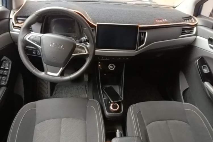 Used NETA N01 2020 380V Center Console