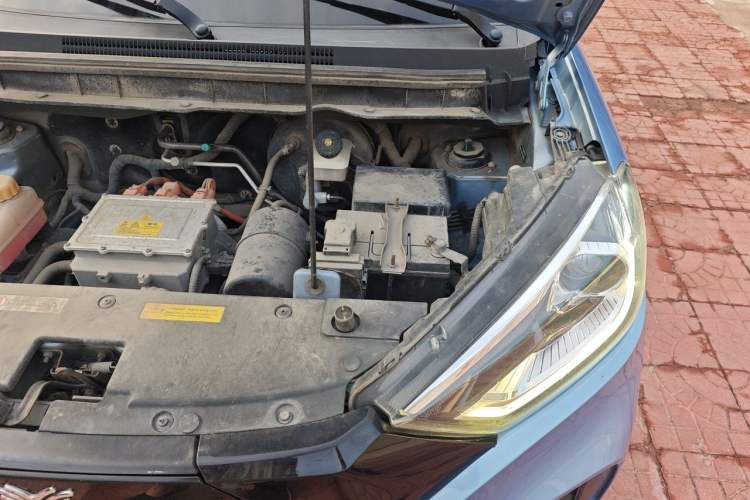 Used NETA N01 2020 380V Engine Bay Left