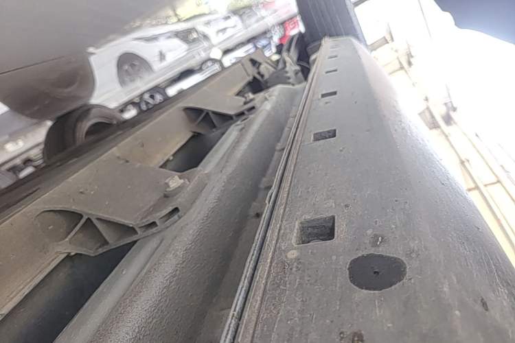 Used NETA N01 2020 430e Right Side Sill