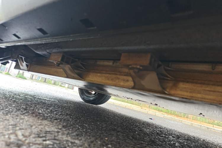 Used NETA N01 2020 430i Right Side Sill