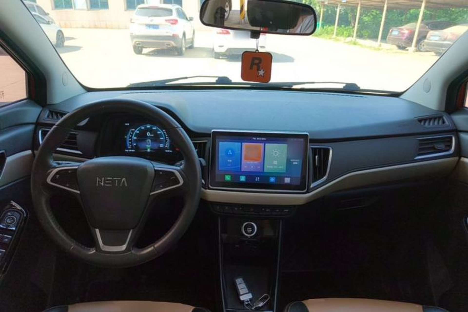 Used NETA N01 2020 380i Center Console
