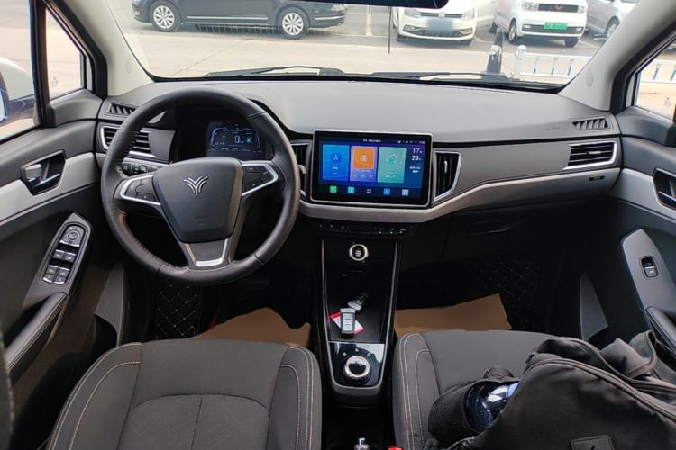 Used NETA N01 2020 380V Center Console