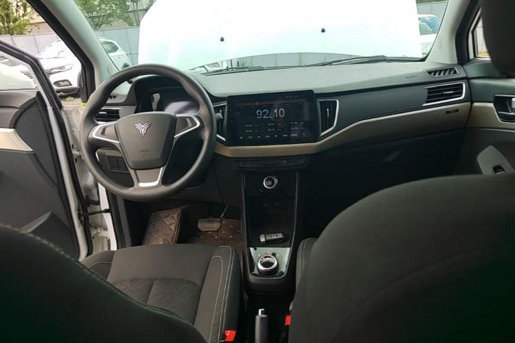 Used NETA N01 2020 380V Center Console