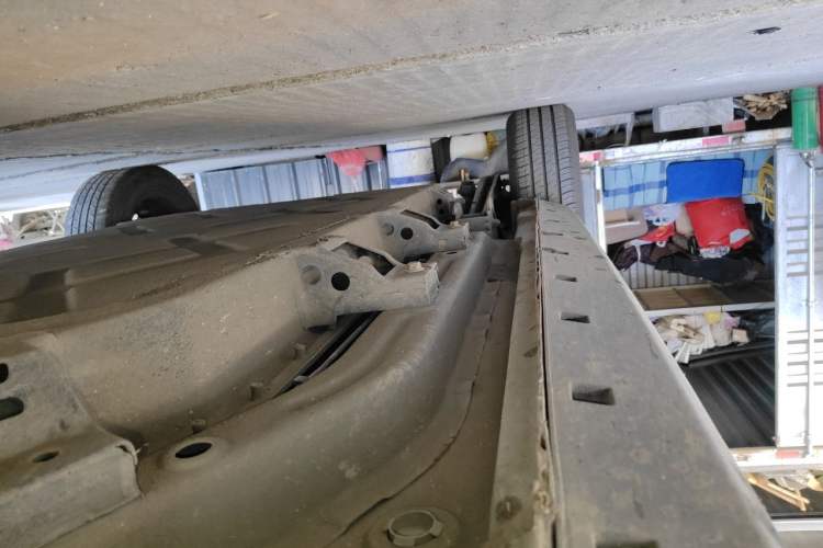 Used NETA N01 2020 380V Chassis Front Right