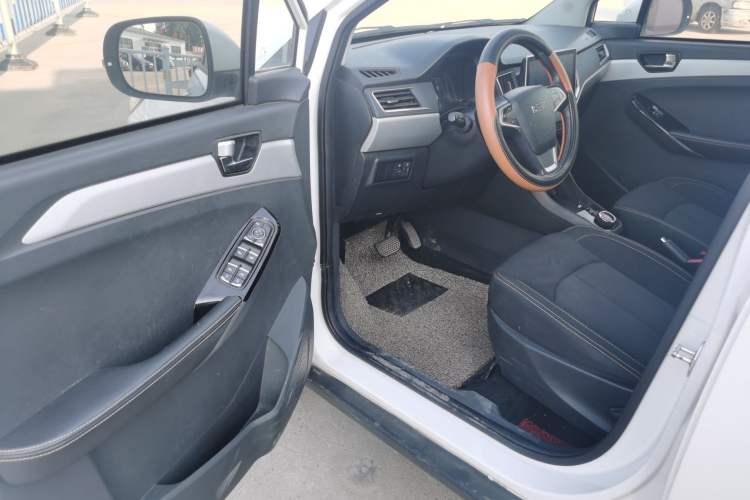Used NETA N01 2020 380e Driver Seat