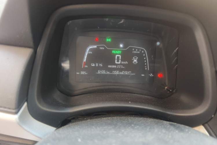 Used NETA N01 2020 Revised Version 430V Odometer Close Up