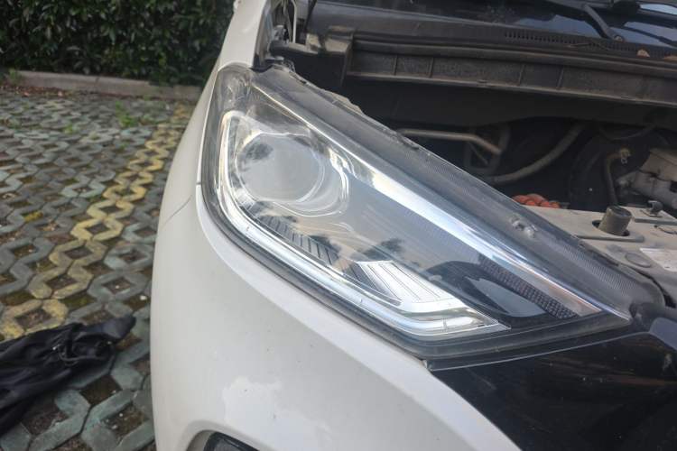 Used NETA N01 2020 430i Right Front Headlight