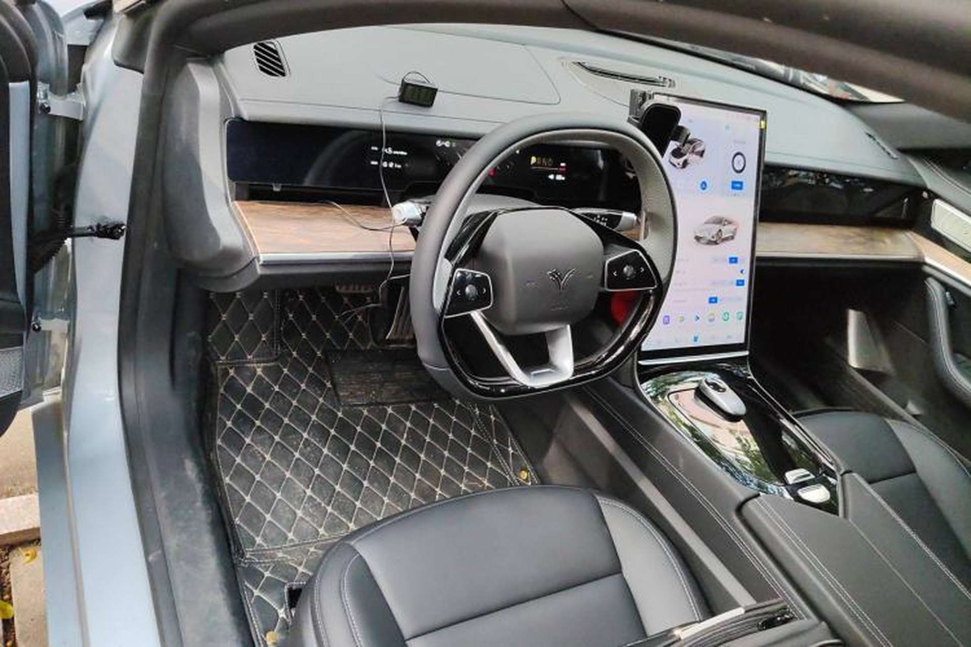 Used NETA S 2024 Pure Electric 520km Rear-Drive Lite Version Center Console