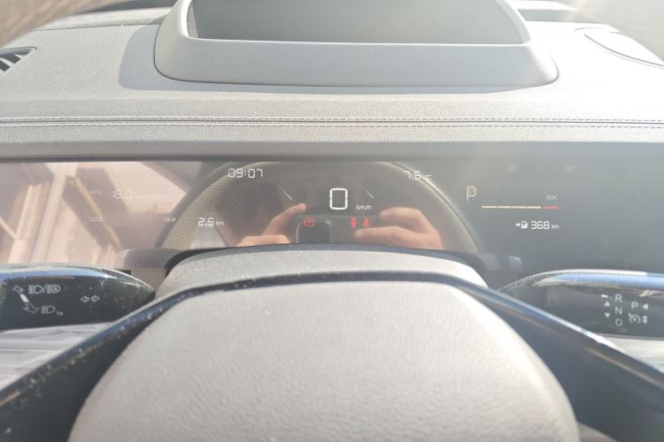 Used NETA S 2022 All-Electric 650 km Four-Wheel Drive Premium Version Instrument Cluster
