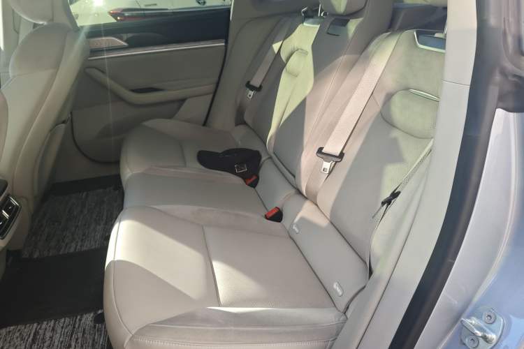 Used NETA S 2022 All-Electric 650 km Four-Wheel Drive Premium Version Interior 4
