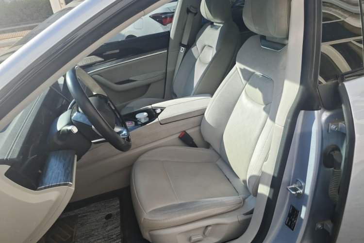 Used NETA S 2022 All-Electric 650 km Four-Wheel Drive Premium Version Left Front Seat
