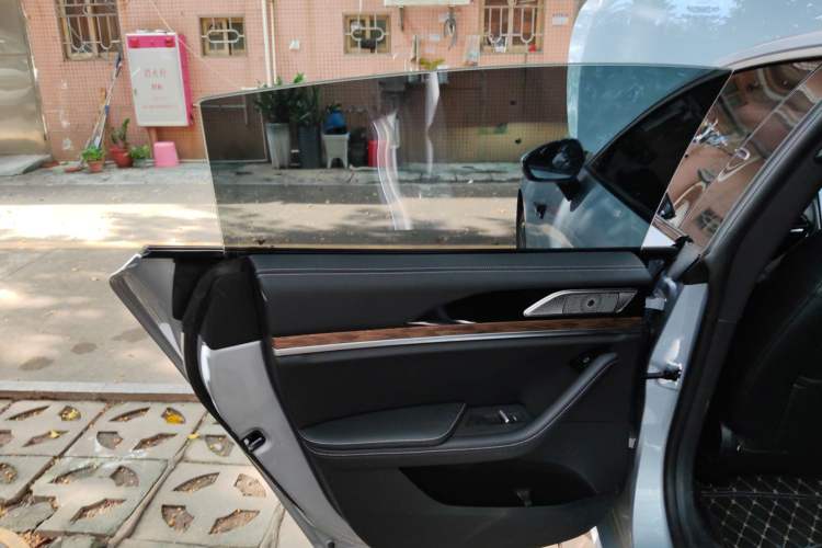 Used NETA S 2024 Pure Electric 520km Rear-Drive Lite Version Left Rear Door Interior