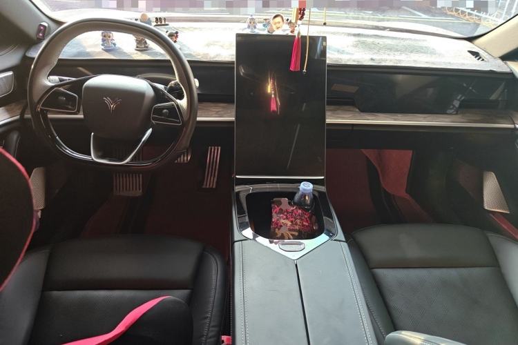 Used NETA S 2022 Extended-Range Version 1160 km Range Rear-Wheel-Drive Compact Edition Center Console