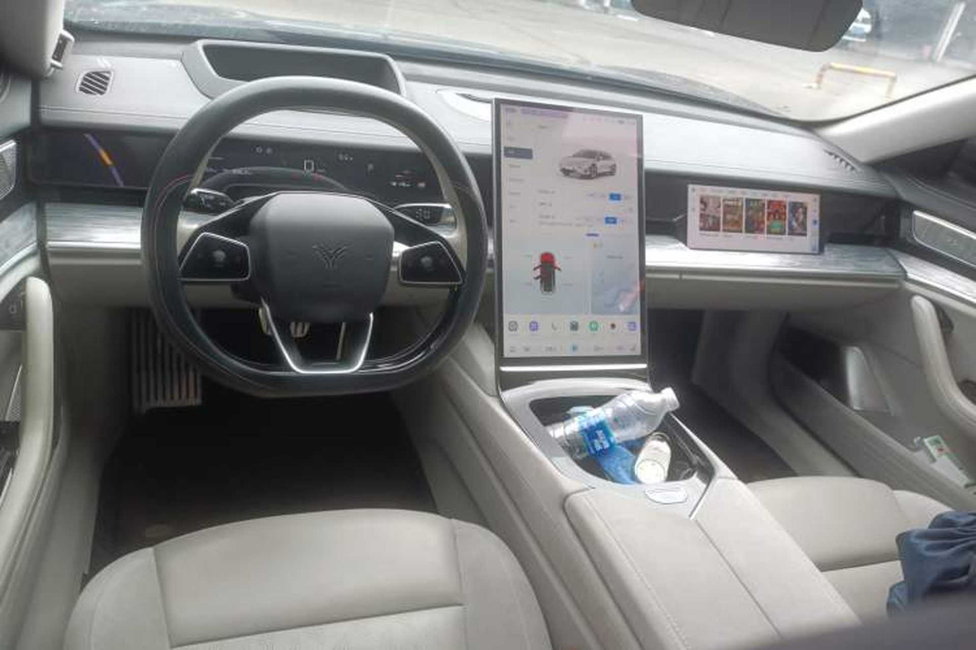 Used NETA S 2022 All-Electric 650 km Four-Wheel Drive Premium Version Center Console