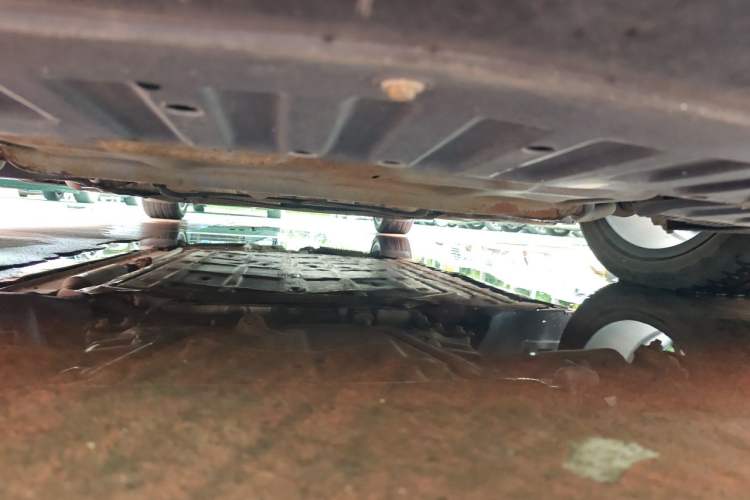 Used NETA S 2022 Extended-Range Version 1160 km Range Rear-Wheel-Drive Compact Edition Chassis Front