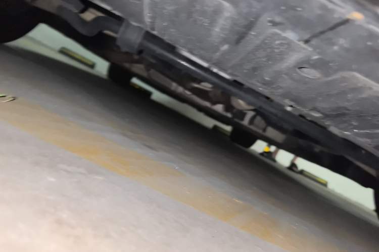 Used NETA S 2022 Extended-Range Version 1160 km Range Rear-Wheel Drive Mid-Grade Chassis Front