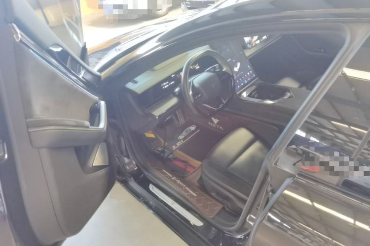 Used NETA S 2022 All-Electric 650 km Four-Wheel Drive Flagship Edition Driver Seat