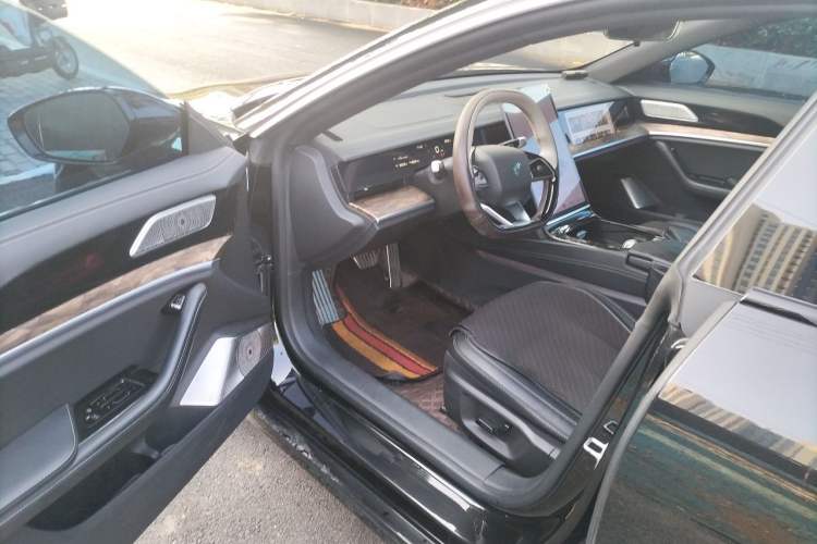Used NETA S 2022 Extended-Range Version 1160 km Range Rear-Wheel-Drive Compact Edition Driver Seat