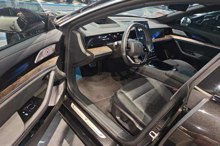 Used NETA S 2022 All-Electric 715 km Range Rear-Drive Deluxe Version Driver Seat