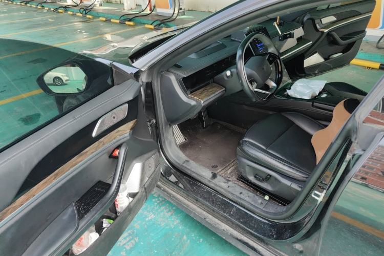 Used NETA S 2022 Pure Electric 715 km Range Rear-Wheel Drive Mid-Range Version Driver Seat