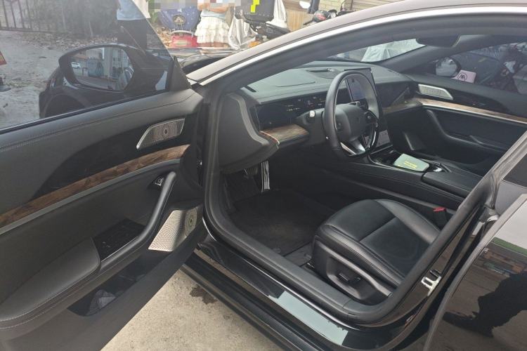 Used NETA S 2022 Extended-Range Version 1160 km Range Rear-Wheel-Drive Compact Edition Driver Seat