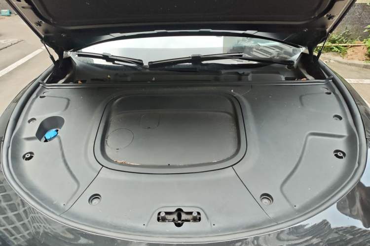 Used NETA S 2022 Extended-Range Version 1160 km Range Rear-Wheel-Drive Compact Edition Engine Bay