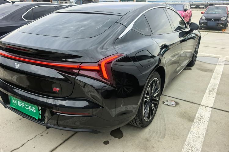 Used NETA S 2022 Extended-Range Version 1160 km Range Rear-Wheel Drive Mid-Grade Exterior 2