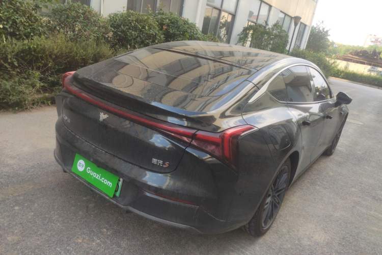 Used NETA S 2022 Extended-Range Version 1160 km Range Rear-Wheel Drive Mid-Grade Exterior 3