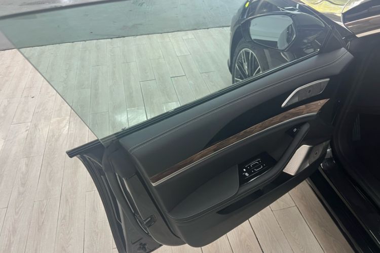 Used NETA S 2022 Extended-Range Version 1160 km Range Rear-Wheel-Drive Compact Edition Exterior 6