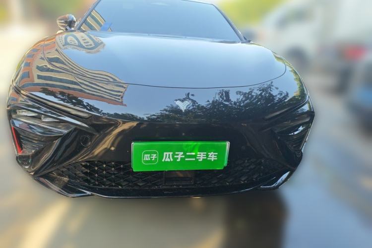 Used NETA S 2022 Extended-Range Version 1160 km Range Rear-Wheel Drive Mid-Grade Front