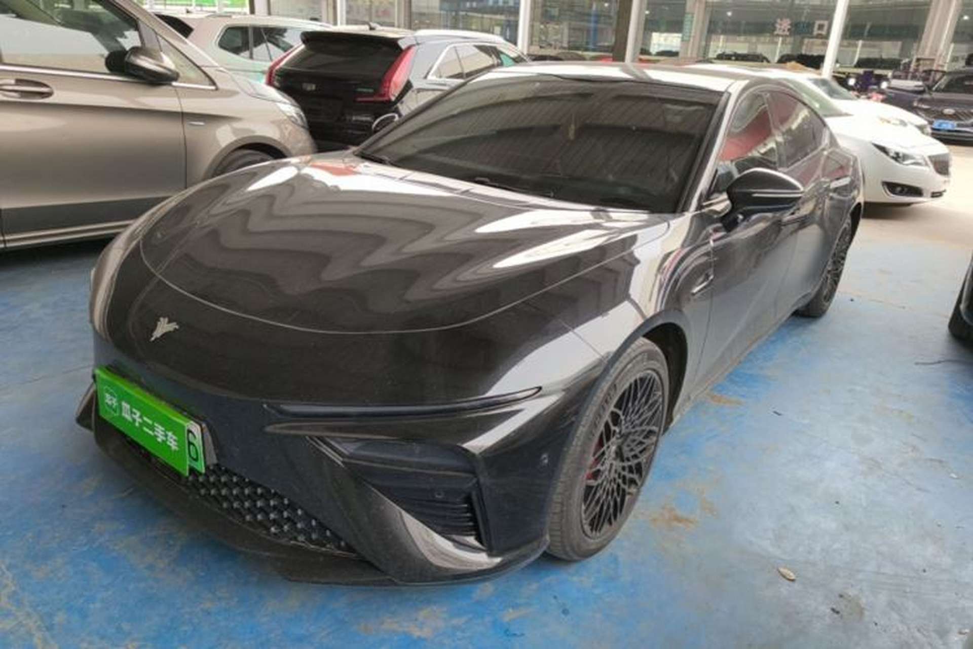 Used NETA S 2022 All-Electric 650 km Four-Wheel Drive Premium Version Front Left 45 Deg