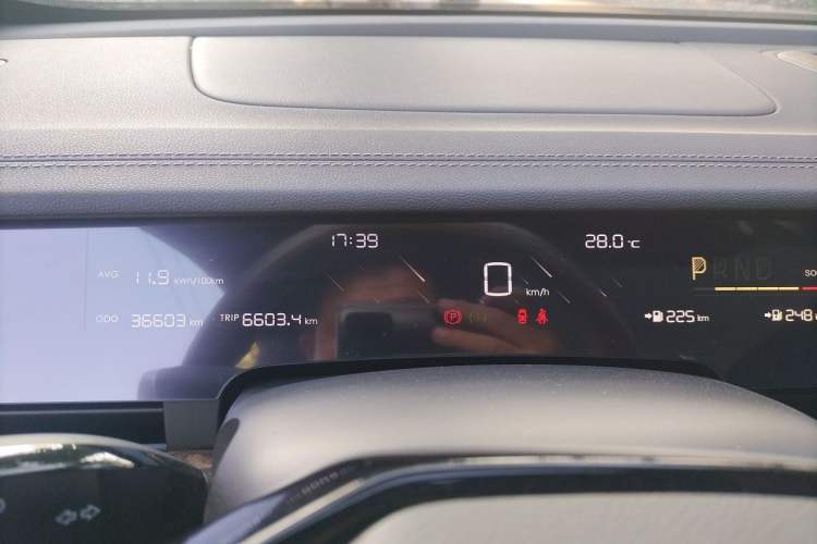 Used NETA S 2022 Extended-Range Version 1160 km Range Rear-Wheel-Drive Compact Edition Instrument Cluster