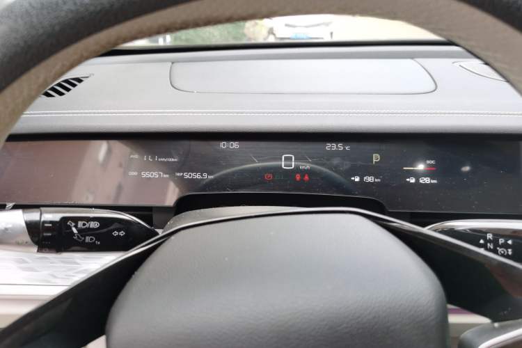 Used NETA S 2022 Extended-Range Version 1160 km Range Rear-Wheel Drive Mid-Grade Instrument Cluster